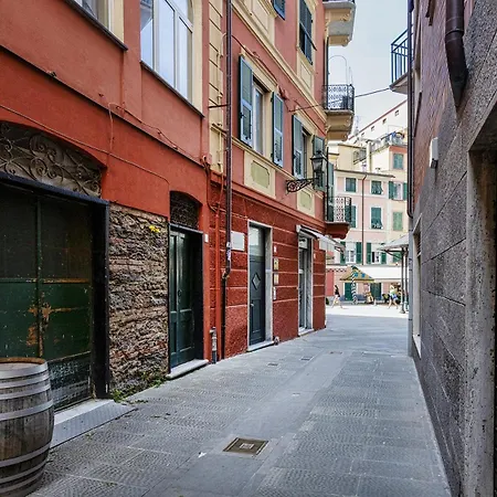 Stylish And Colorful By Wonderful Italy Apartment *