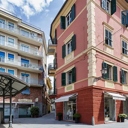 Apartment Stylish And Colorful By Wonderful Italy